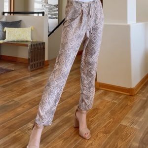 Harlowe & Graham snakeskin print joggers size S